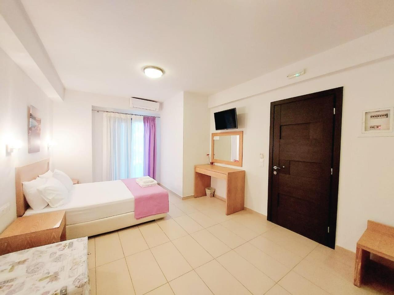 Selinopetra Rooms 엘라포니소스 외부 사진